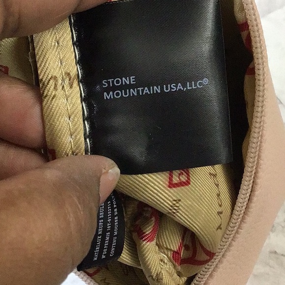 Stone Mountain blush pink and black leather wristlet wallet - Picture 8 of 9